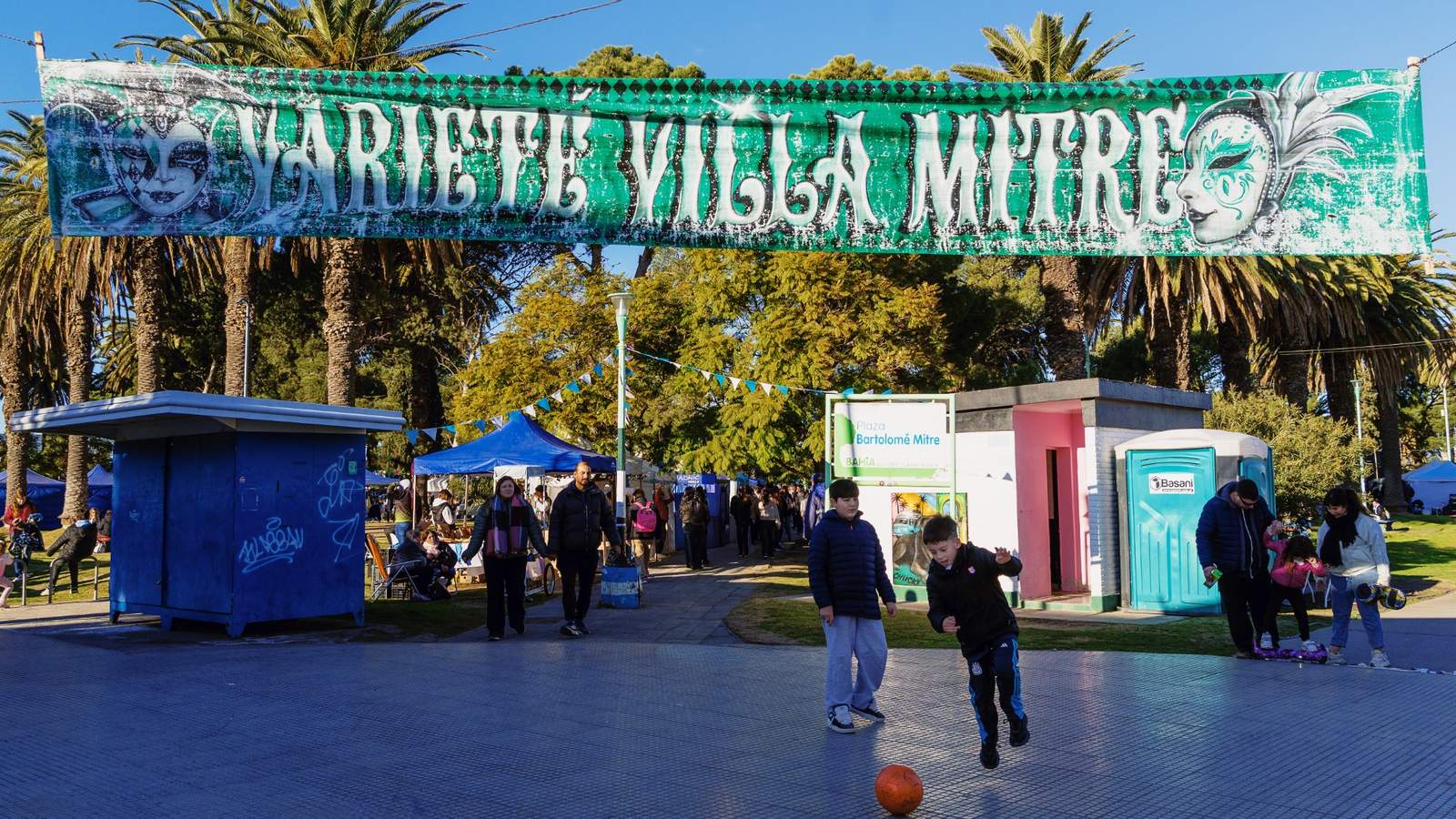 Arte, feria y comunidad: la historia de Varieté Villa Mitre